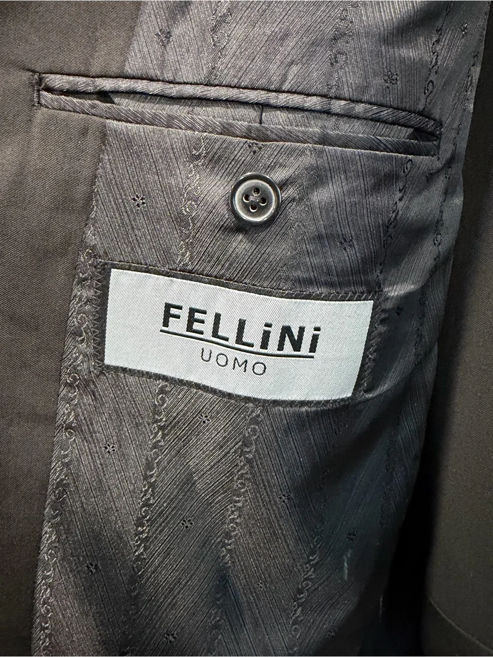 Fellini uomo elegant black